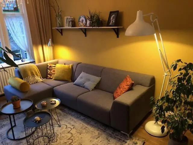 Juuls B&B Делфт 0*,